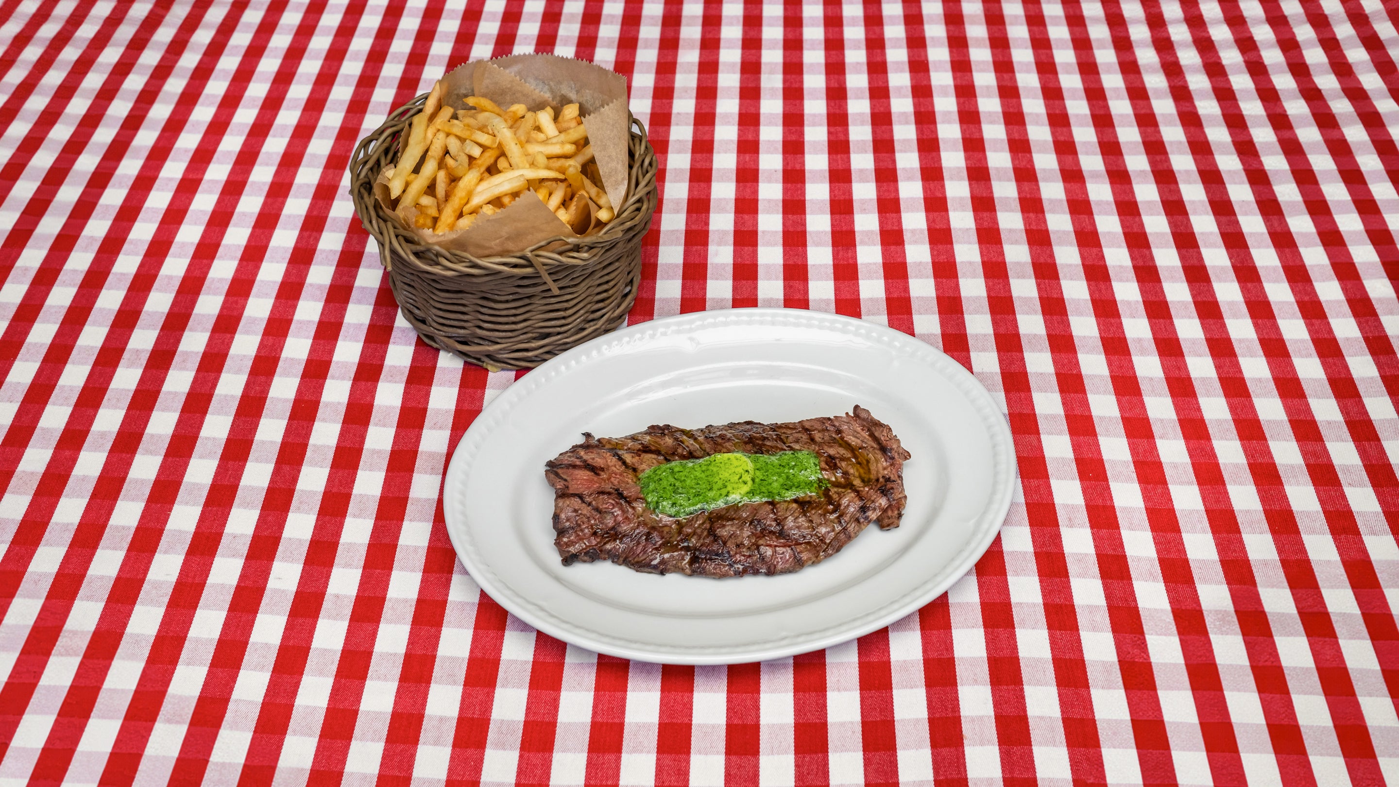 250g Onglet Steak Frites - Classic French Beef Steak Cut with French Fries & Garlic Butter