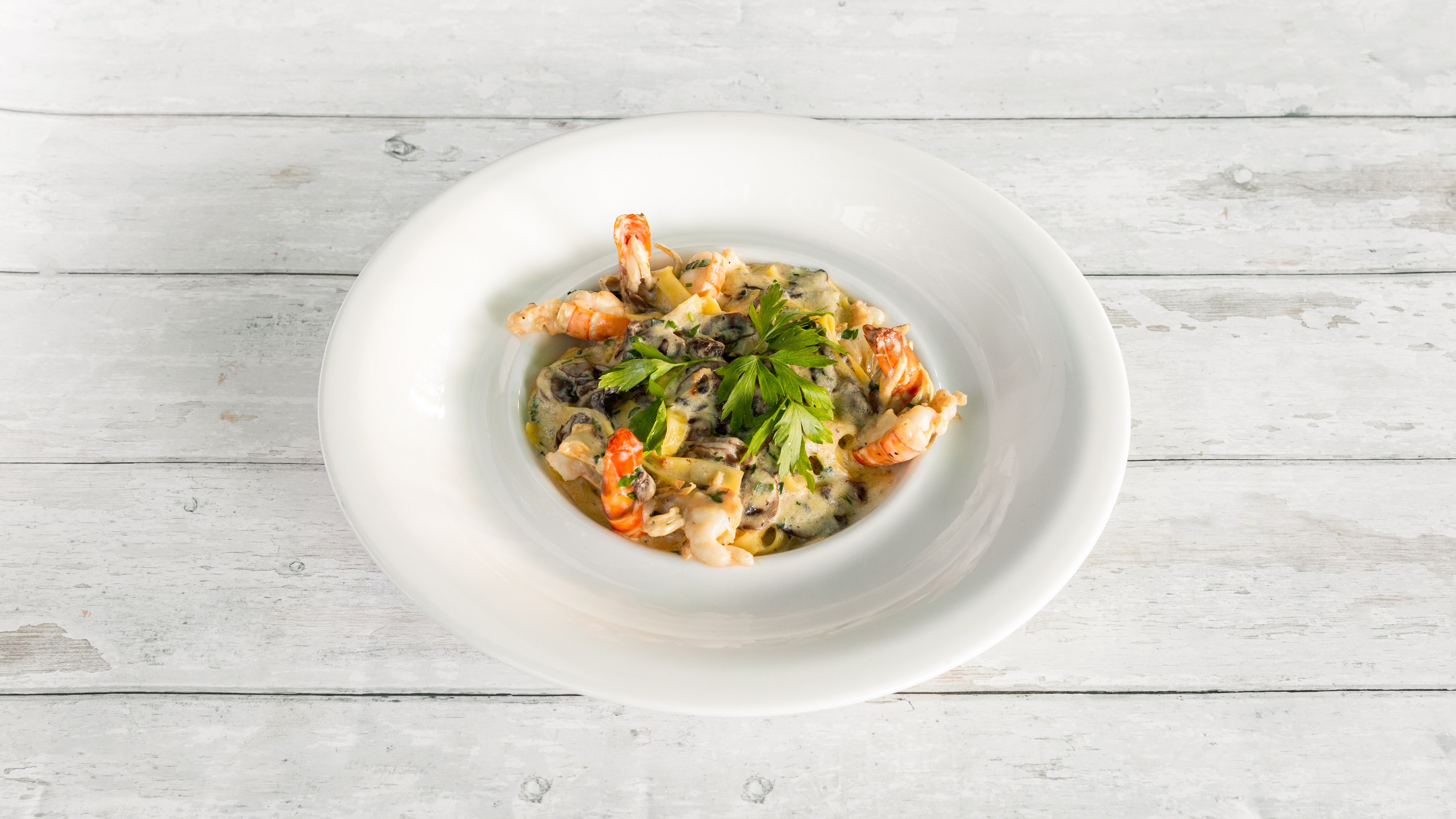 Tagliatelle Gamberi E Funghi