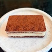 Tiramisu Cake