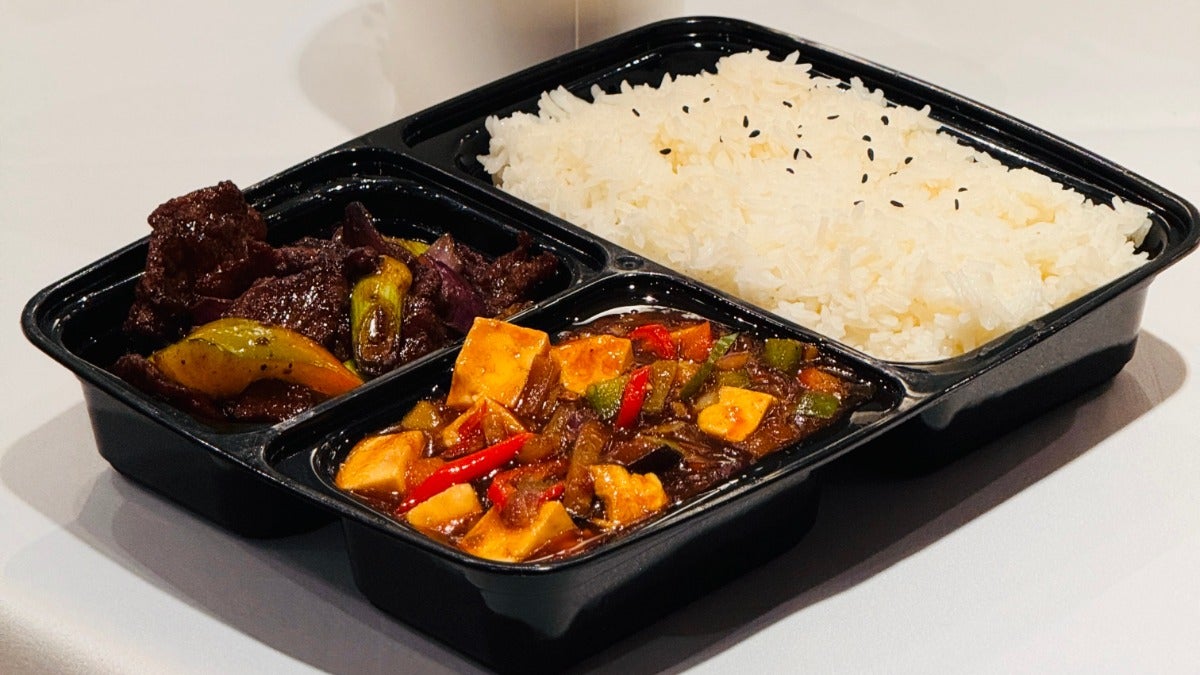Beef Slice with Ginger Spring Onion Bento 葱爆牛肉便当