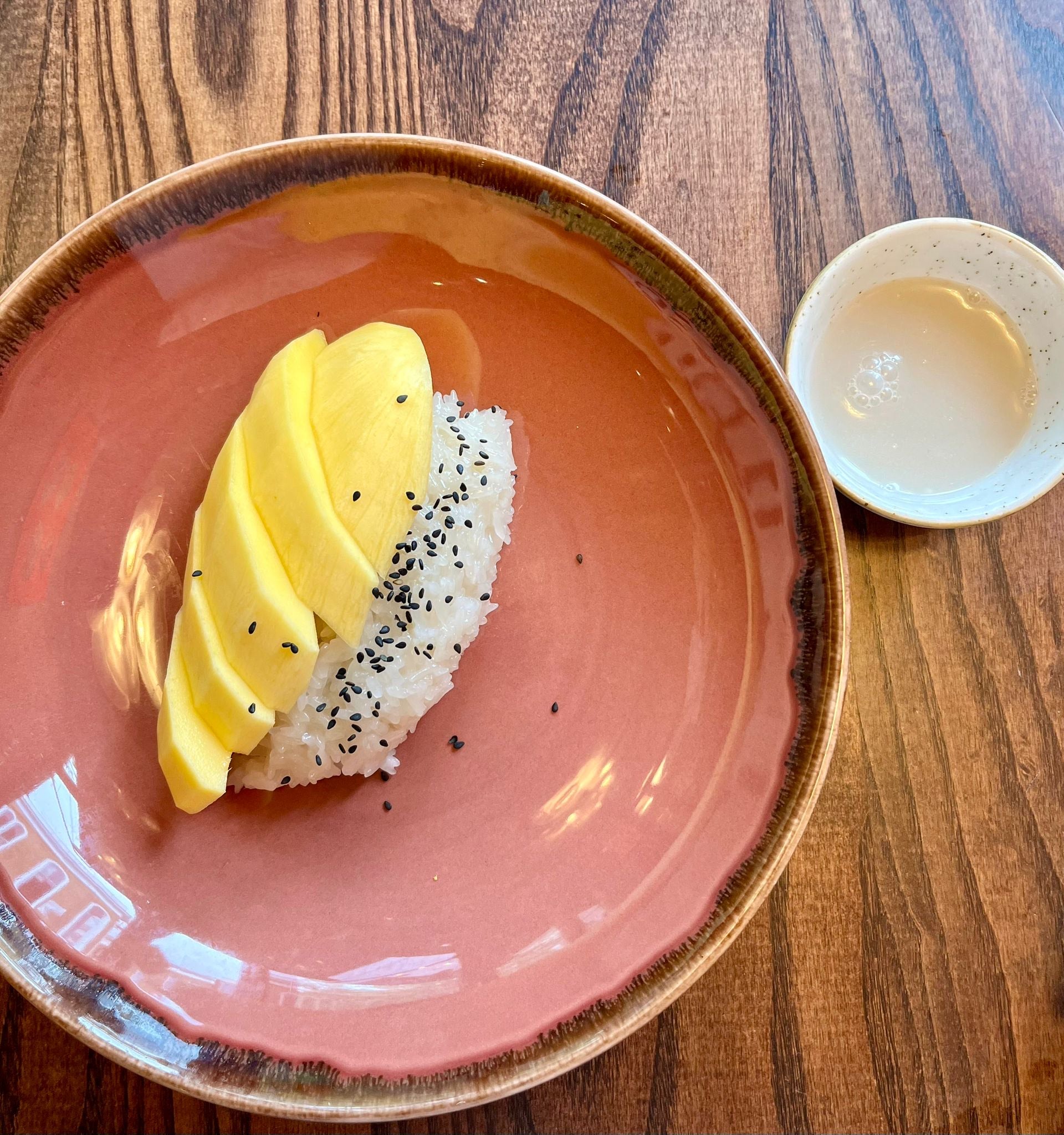 Mango sticky rice ข้าวเหนียวมะม่วง