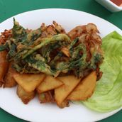 Assorted Innlay Fritters