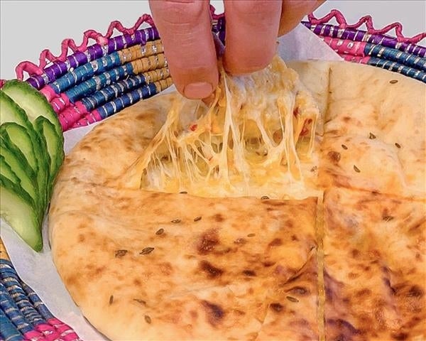 Chilli Cheese Naan ��
