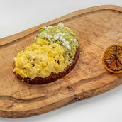 Avacado Toast with Scrambled Egg