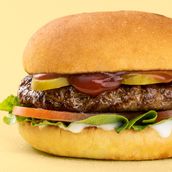 Tomato & Pickle Hamburger