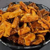 Beef with Mushroom and Baby Corn