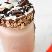 KitKat Crush Milk