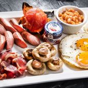 AMERICAN BREAKFAST