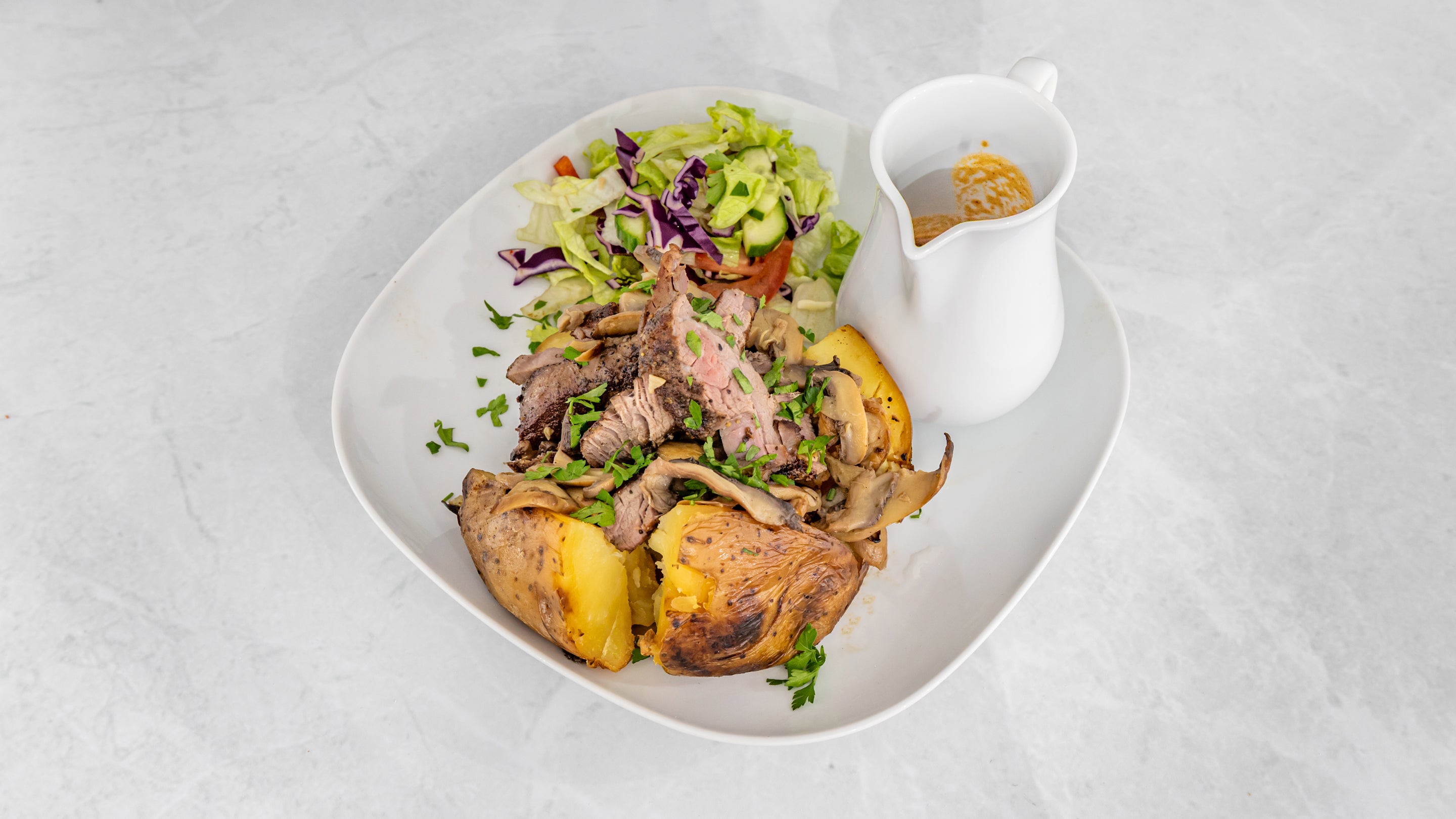 Pepper steak & Creamy Peppercorn Sauce