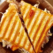 GRILLED VEG SANDWICH WITH CHEESE