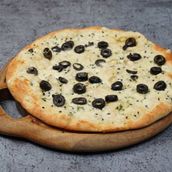 Akkawi Cheese With Olive Slices