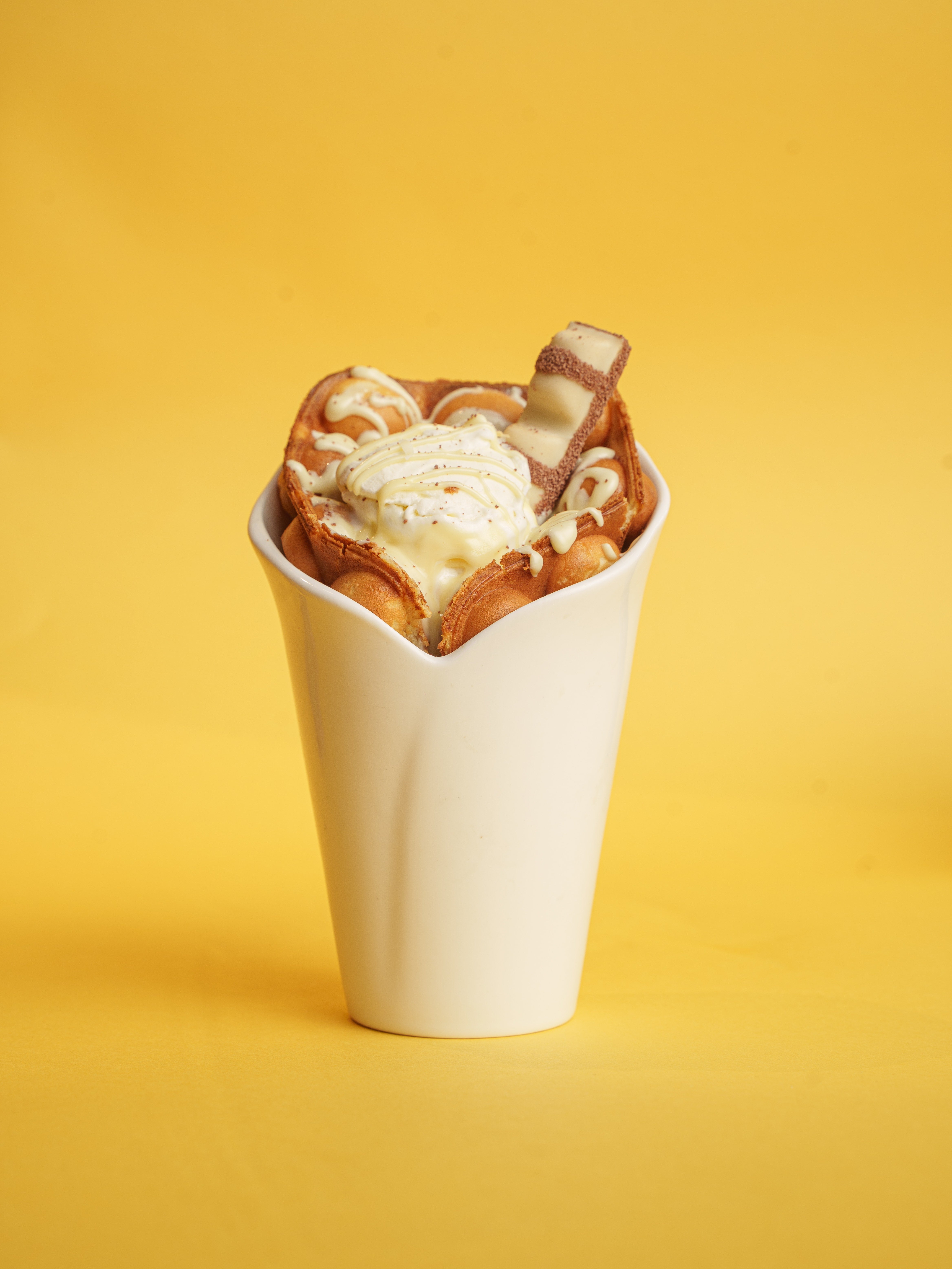 White Kinder Bubble Waffle