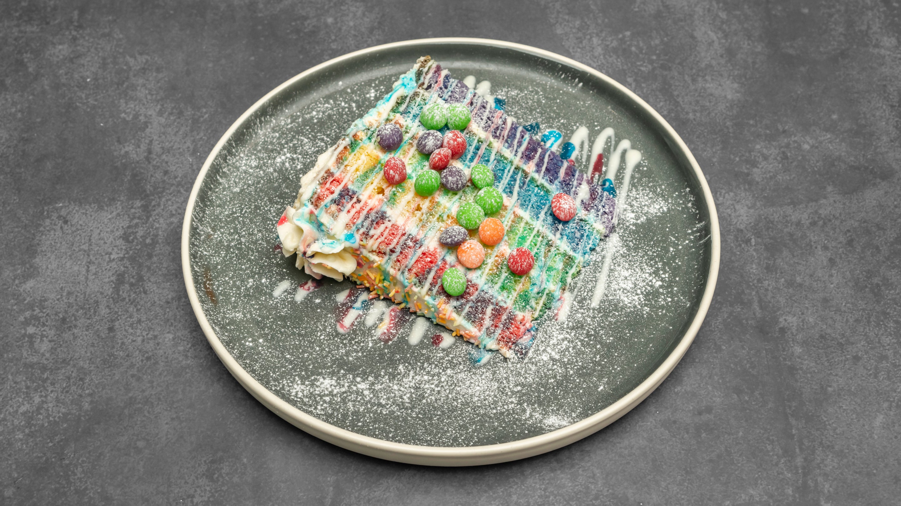 RAINBOW DRIP 5 LAYERS CAKE