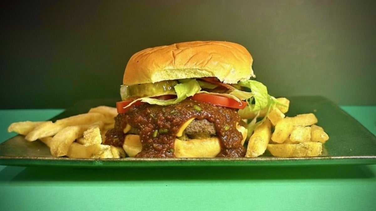Jerk Smash Burger & chips