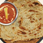 Butter chicken & Bread
