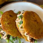 Arepa De Plátano Y Verduras