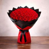 Scarlet Glam Rose Bouquet (31 Roses)