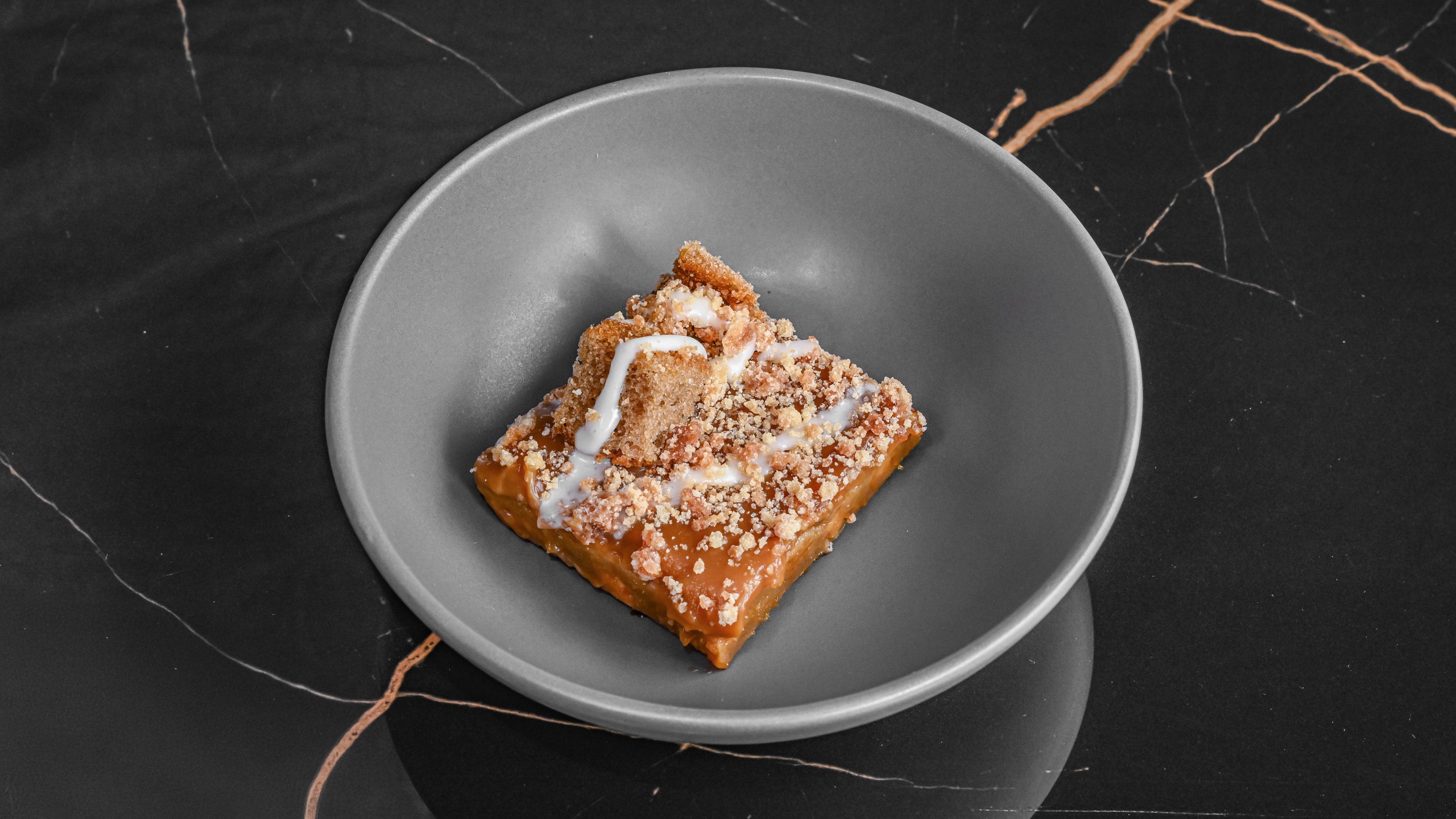 Salted caramel Blondie