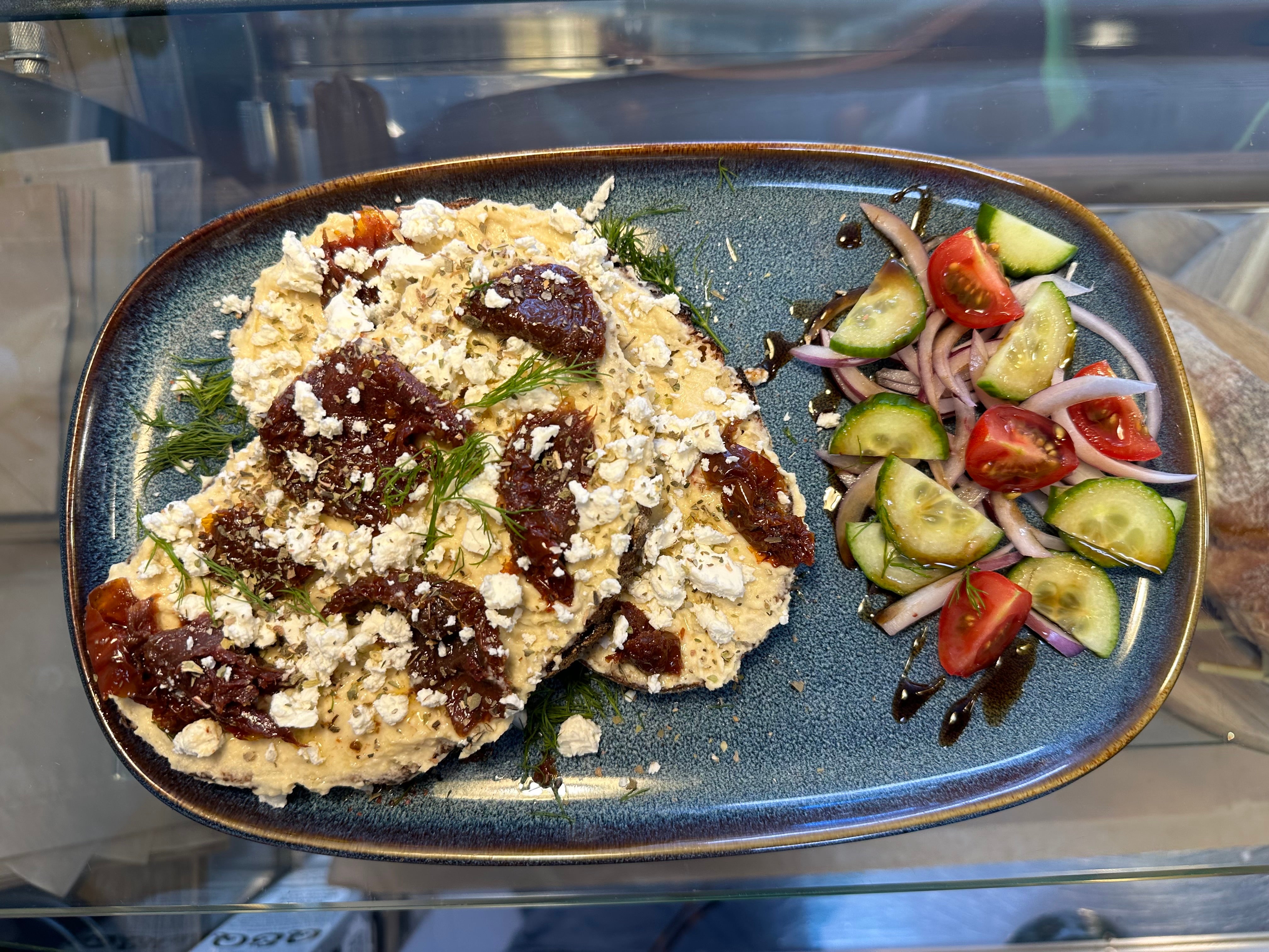 Dried tomato & Feta