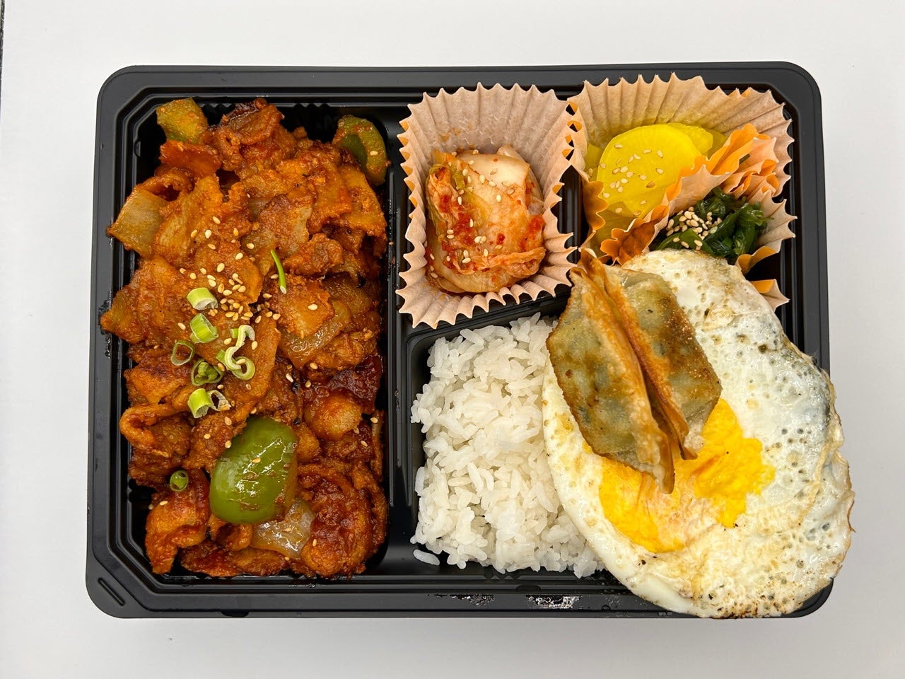 Pork Bulgogi Bento (Pork fillet marinated with chilli sauce and sesame oil)