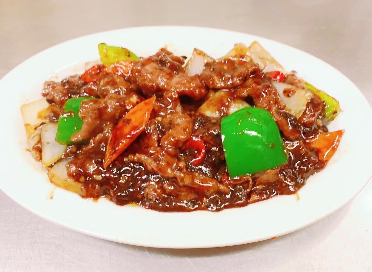 Sliced Beef with Green Pepper in Black Bean Sauce