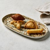 Yawmi's Taster Box