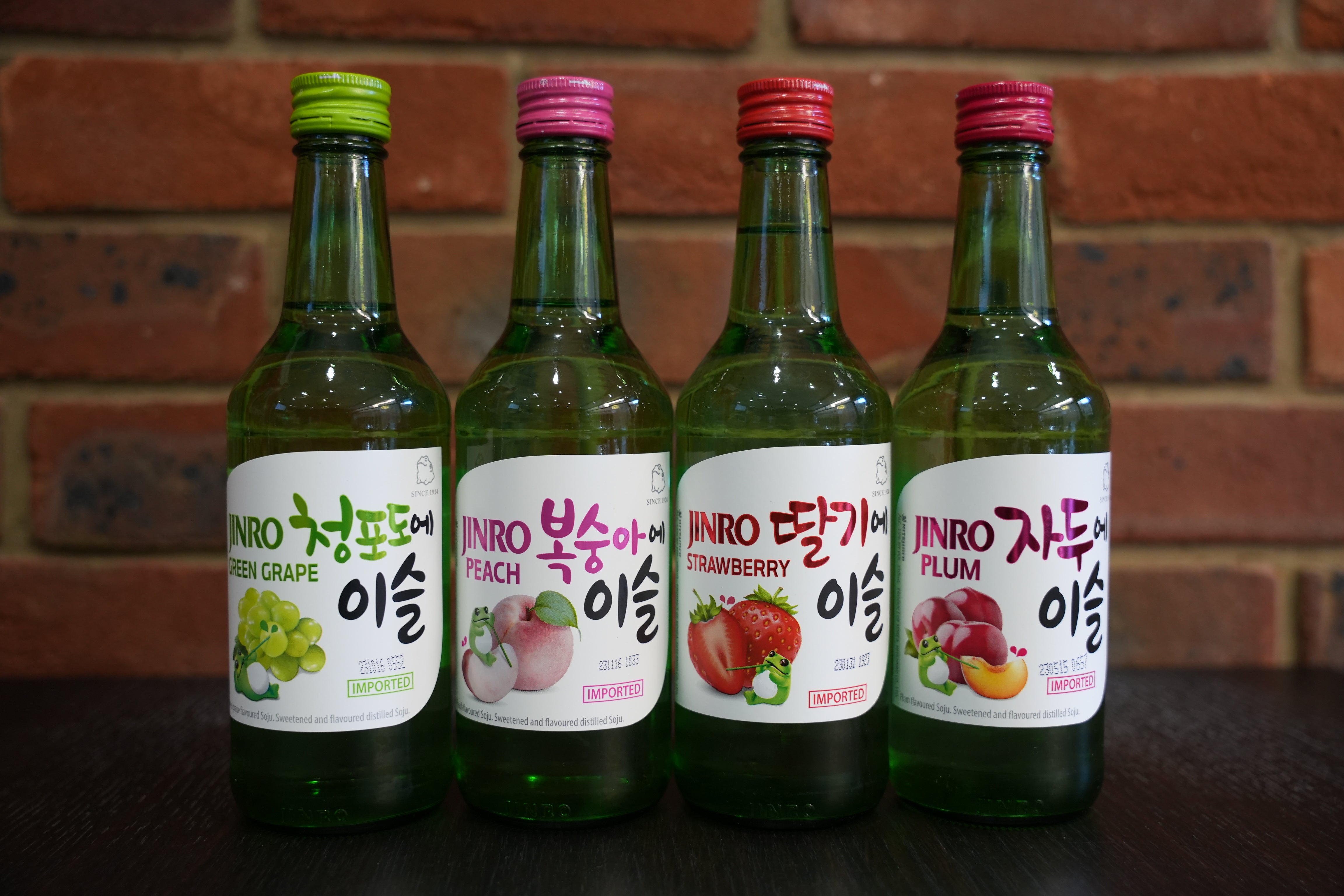 Fruit-Flavoured Soju (330ml)