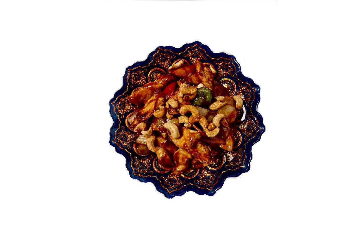 Chicken with Cashew Nuts in Yellow Bean Sauce