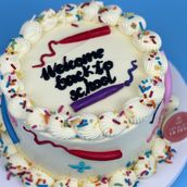 Half Kg Back To School Cream Cake