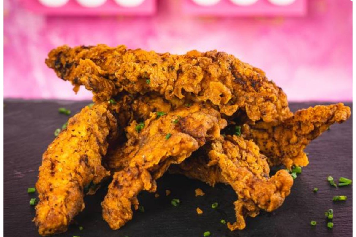Louisiana Fried Crispy Chicken Tenders (3 pieces)