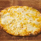 Open mixed cheese pie