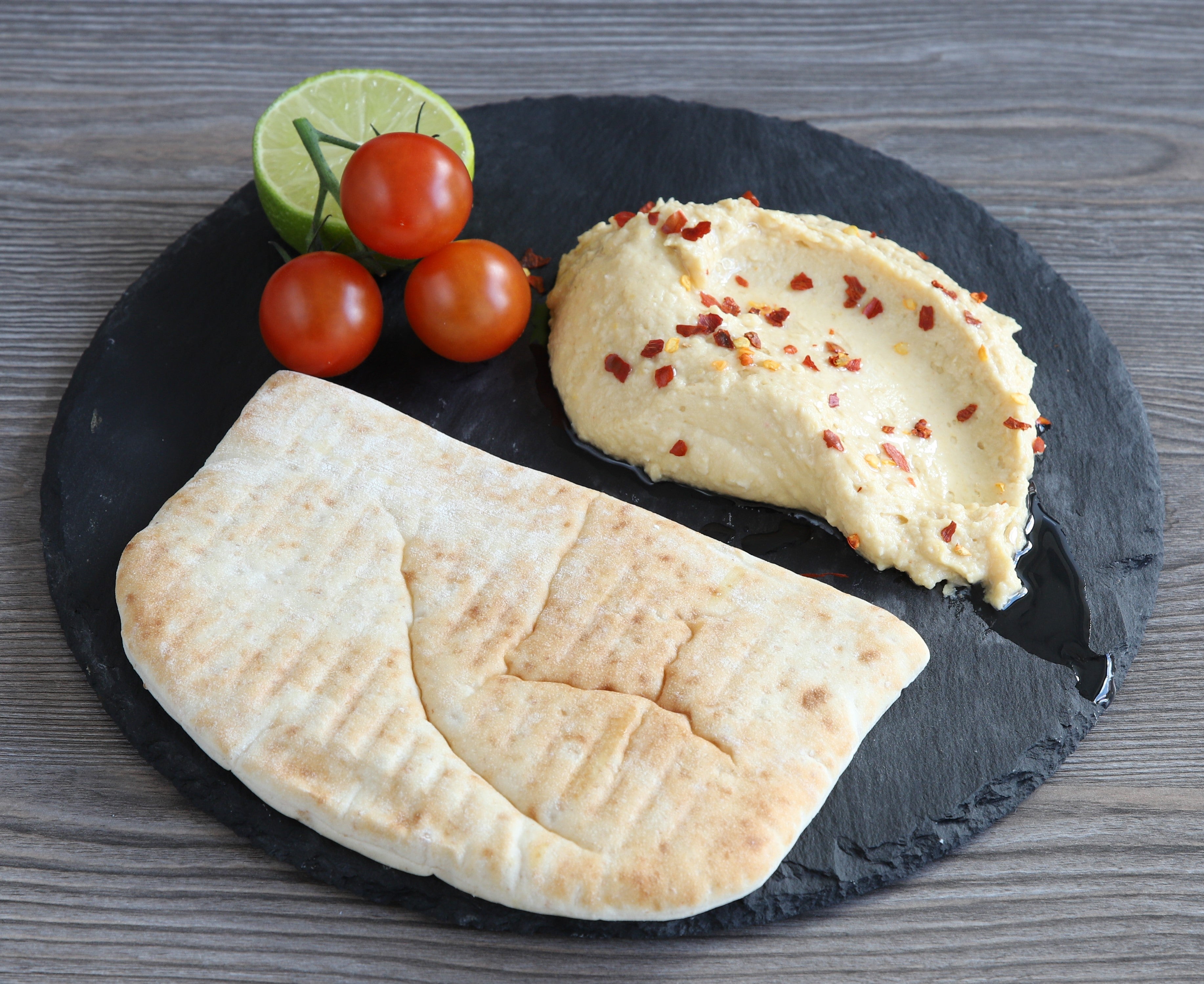 Hummus and Pitta