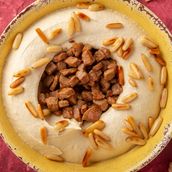 Hummus With Beef And Pine Nuts