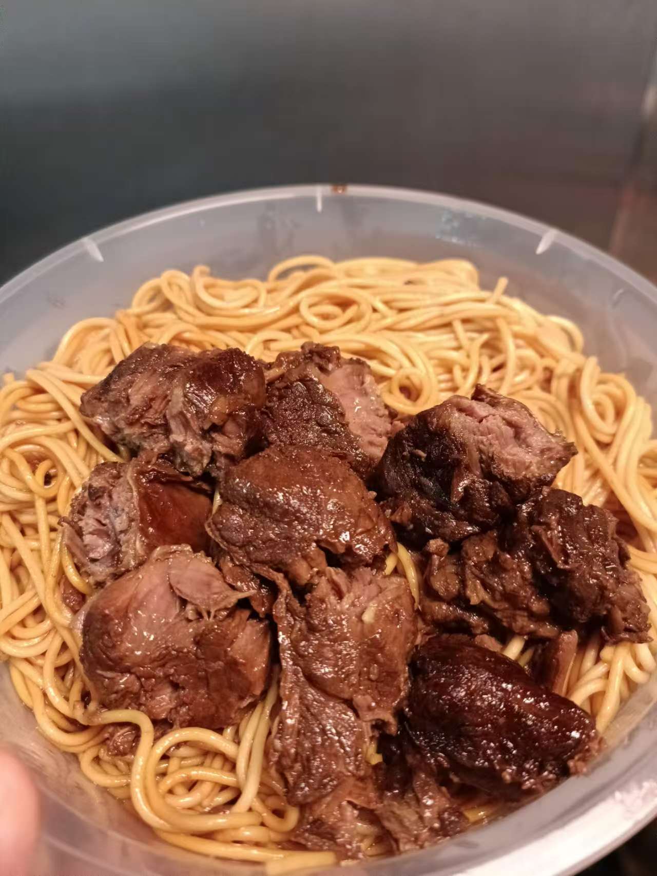 红烧牛肉葱油面 Braised Beef with Noodle