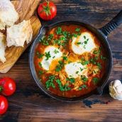 Turkish Fried Eggs With Bread