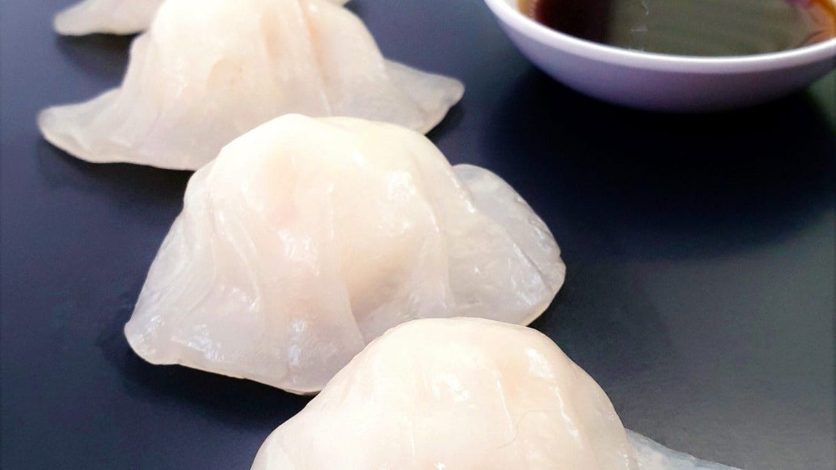 HarKao (6) Steamed Prawn dumplings)