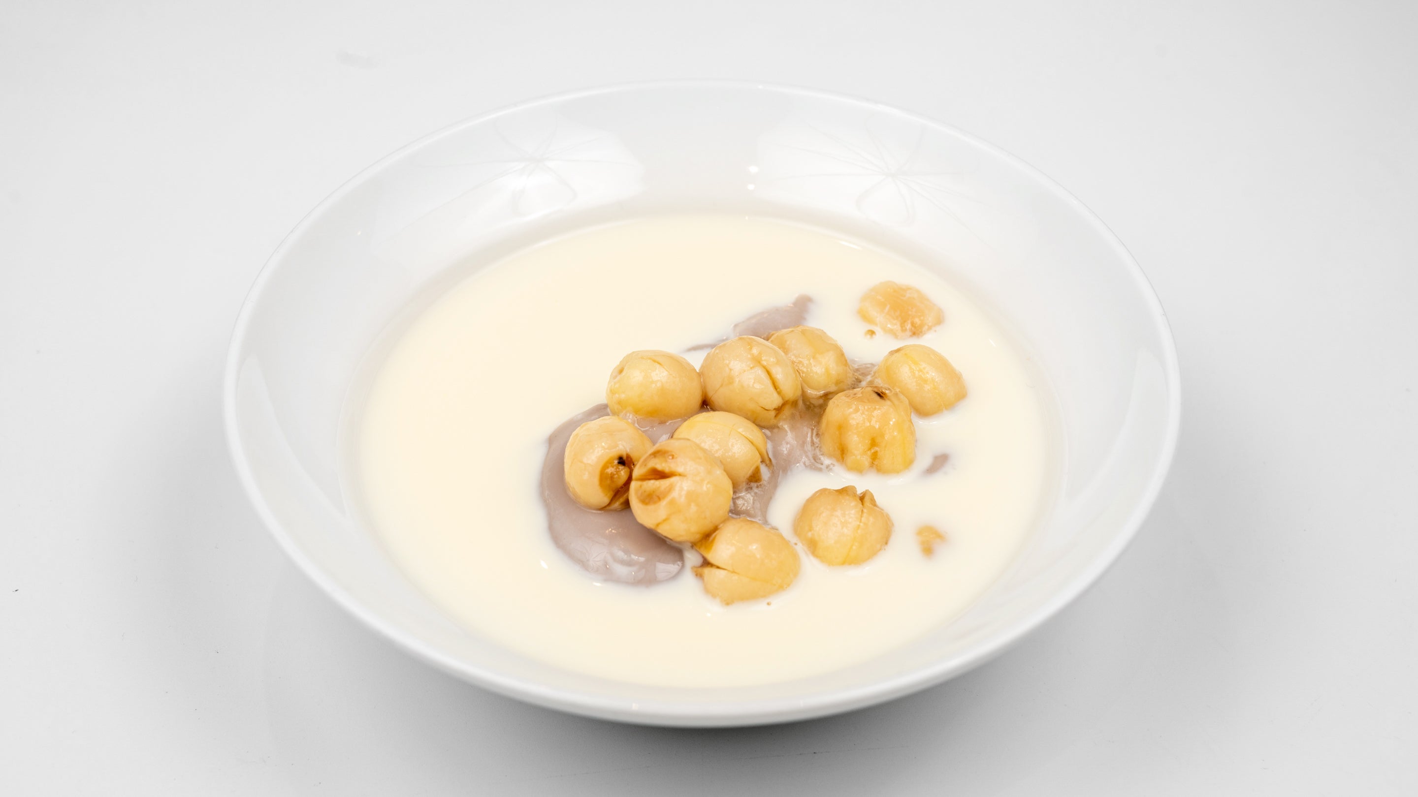 荔浦芋莲子媚姍奶 Lipu Taro, Lotus Seed with Jersey Milk