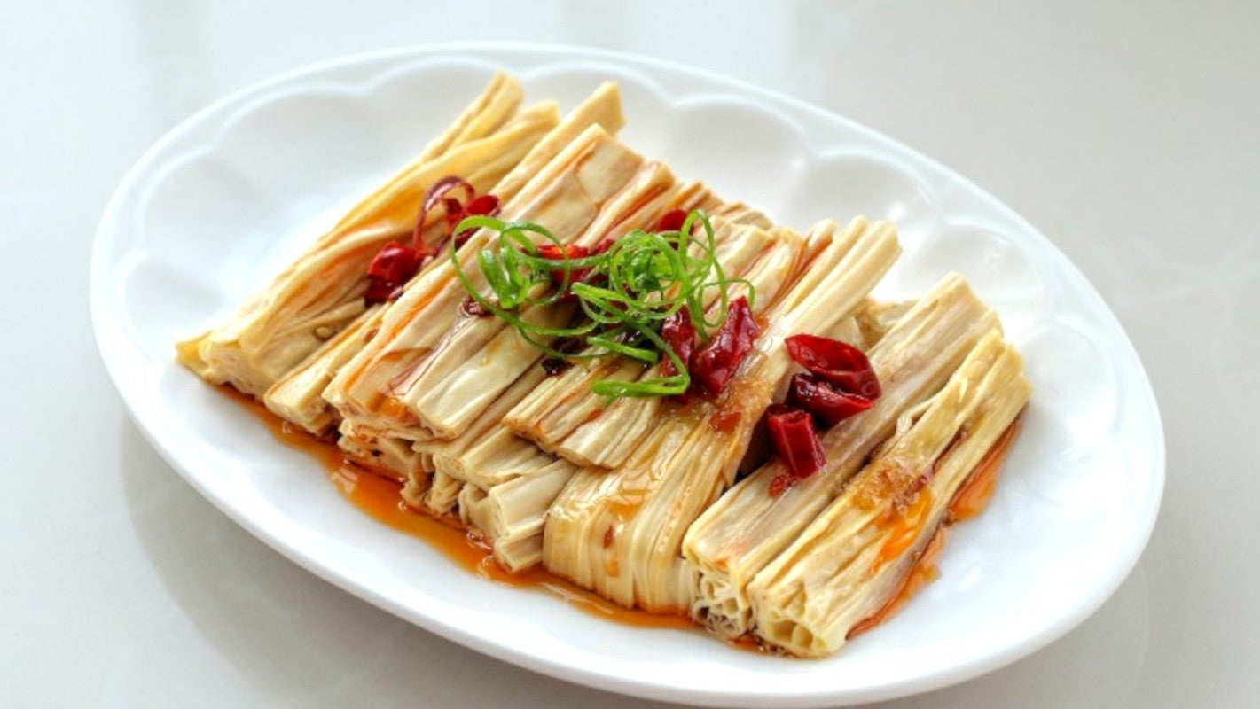 Dried Bean Curd in Spring Onion and Oil (V) 葱油腐竹