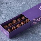 Praline crack truffles chocolate Pieces