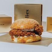 Hot Chicken BURGER