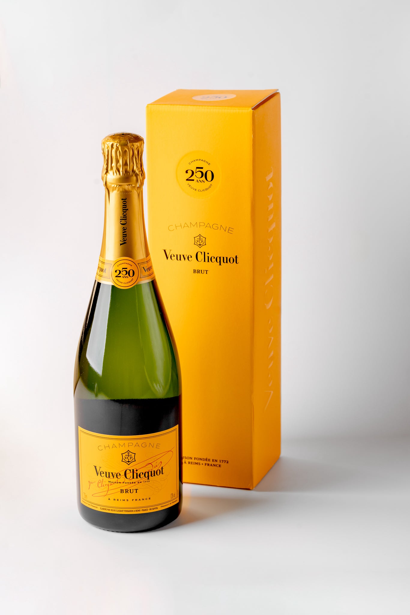 Veuve Cliquot - Yellow Label