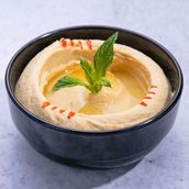 1/2 HUMMUS