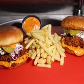 Nashville Sandwiches, 2 Pieces with Fries