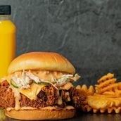 8Nash Nashville Hot Chicken Combo
