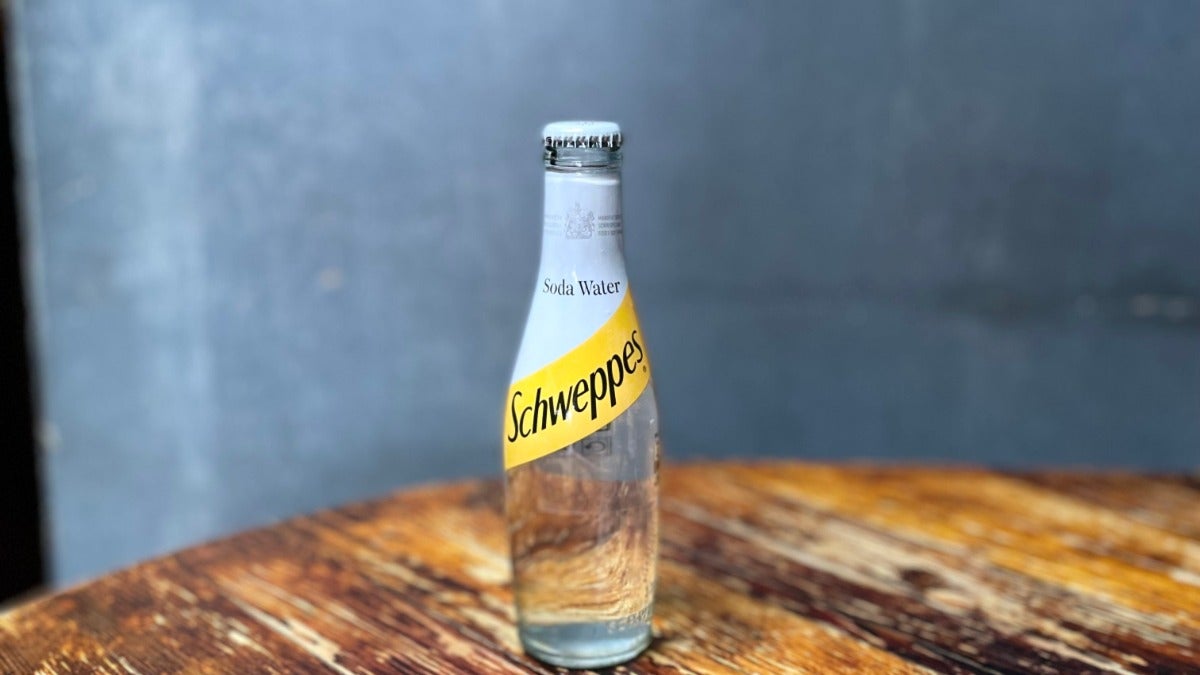 Schweppes Soda Water