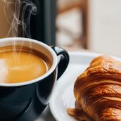 Americano/Croissants
