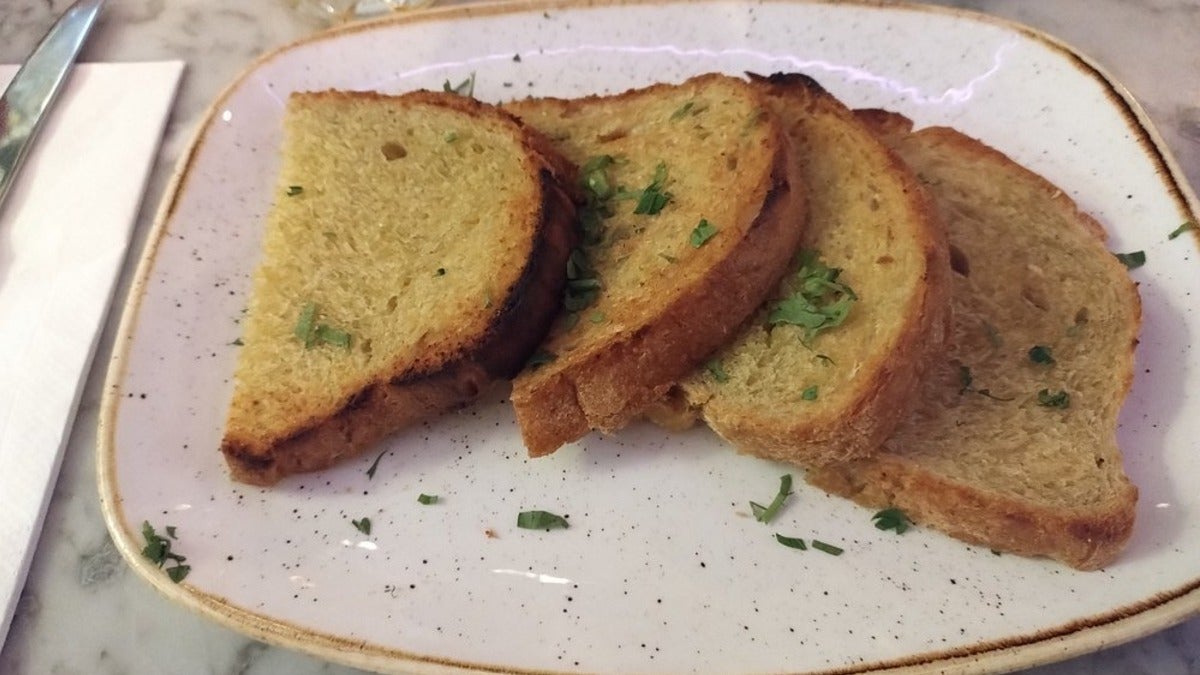 GARLIC BREAD