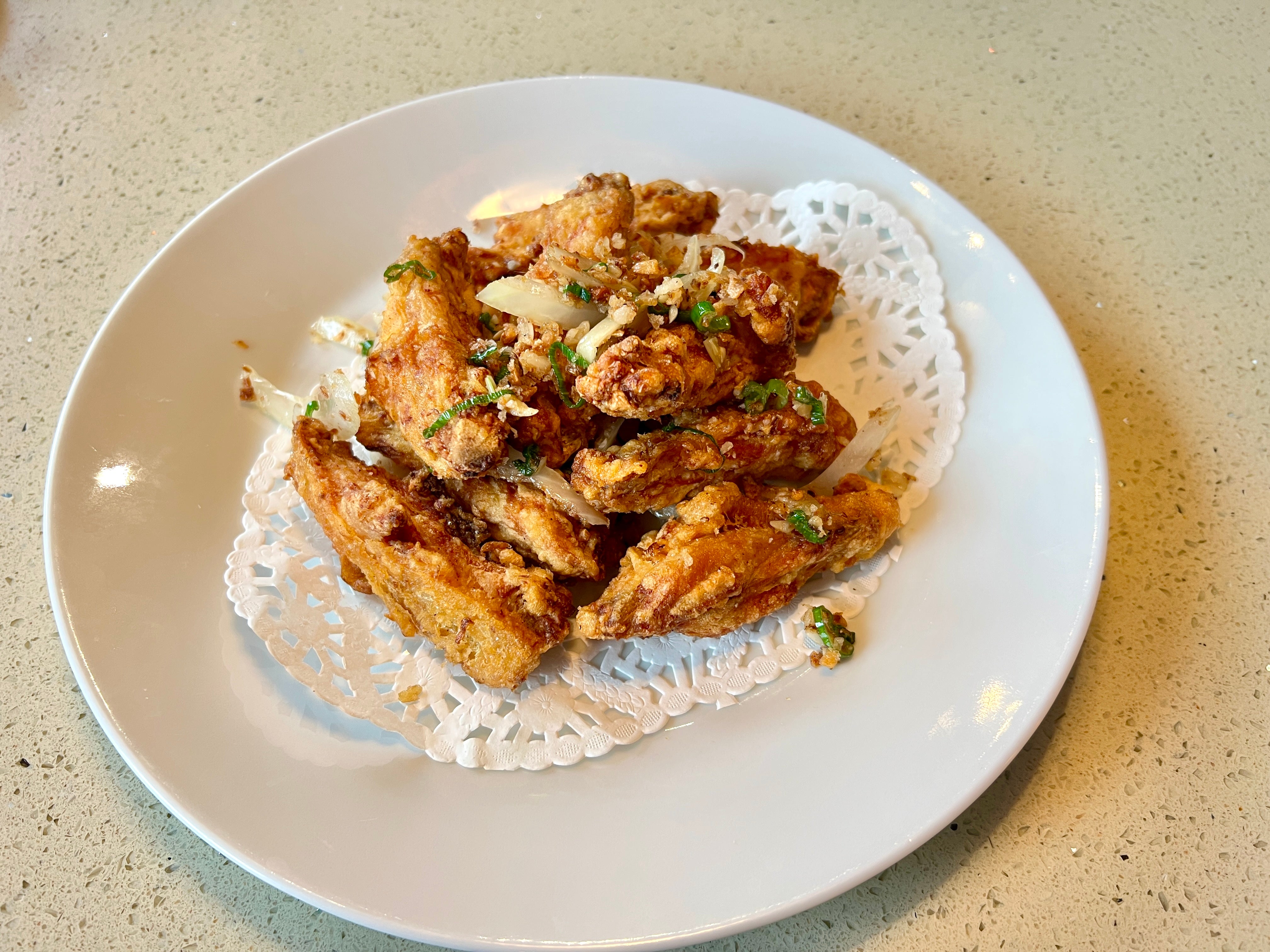 Crispy Garlic Chicken Wings