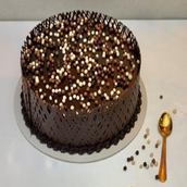 Hazelnut Crunch Cake