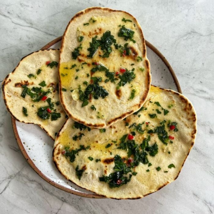 Chili & Garlic Naan (L, GL, D)